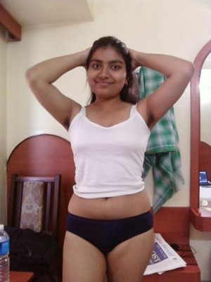 Hot Bhabhi With Big Boobs Hairy Pussy Nude Photos 1