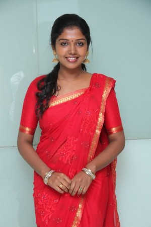 actress riythvika latest photos 53840