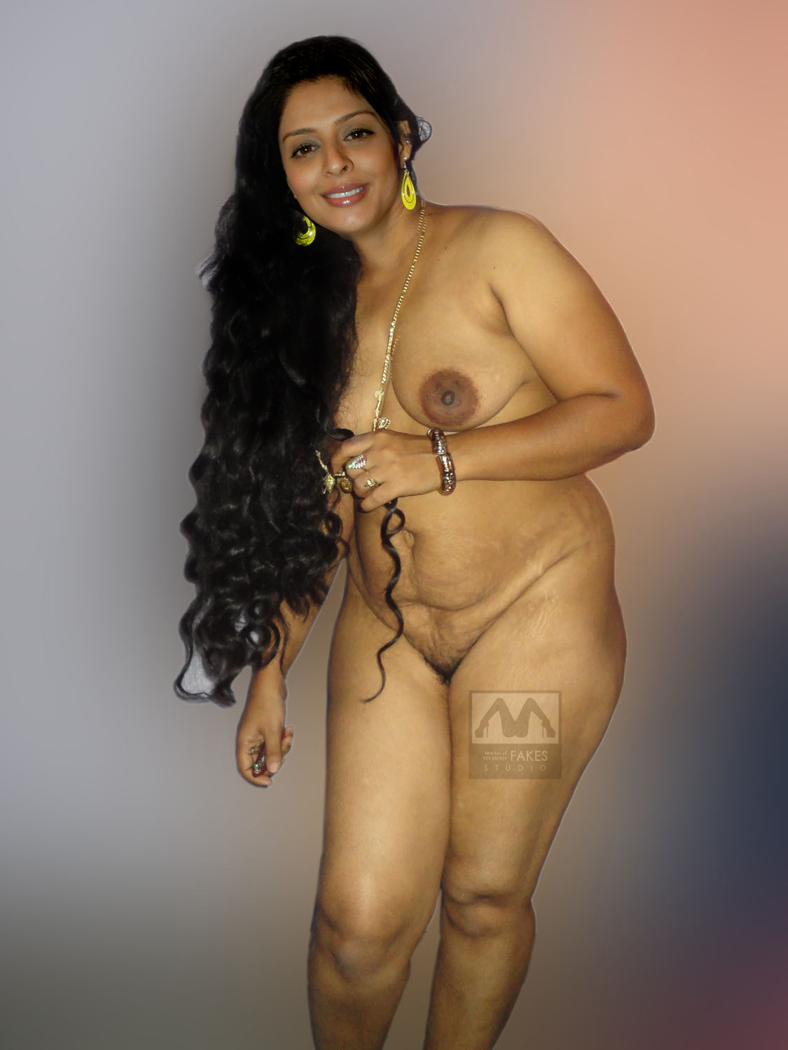 Nagma Qureshi Naked Bum Pics.