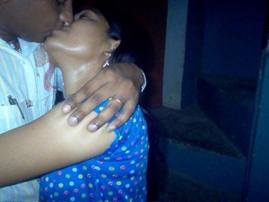 Indian Wife Nude Affair With Driver Leaked Photos 001