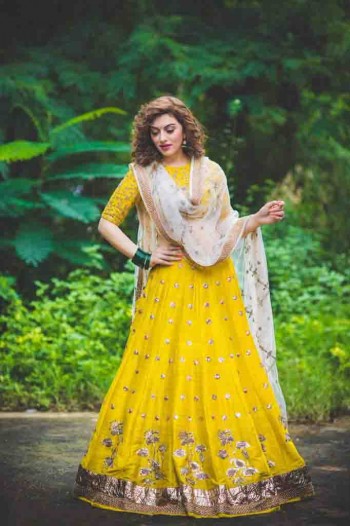 Hansika-Motwani-In-Yellow-Cloths-Pics-Full-HD.jpg