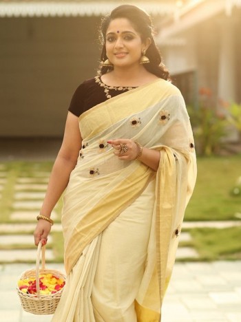 Kavya-Madhavan-Images-In-Saree.jpg