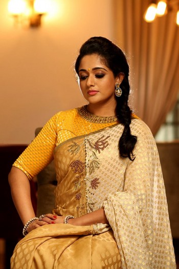Kavya-Madhavan-New-Pics.jpg