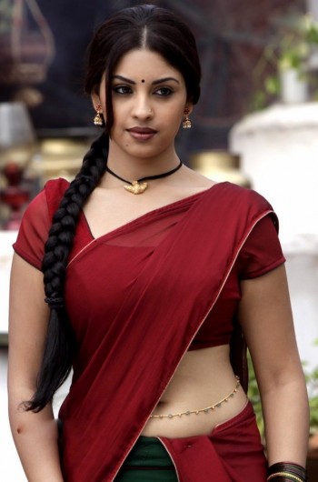 Richa-Gangopadhyay-Latest-Hair-Style-Images.jpg
