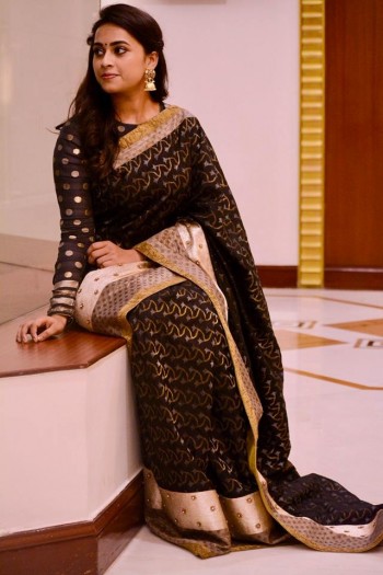 Sri-Divya-HD-Pics-In-Saree.jpg