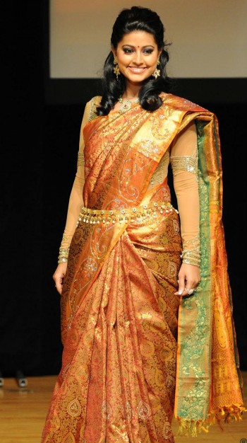 best-images-of-beautiful-actress-smiling-sneha-homely-look-photos-6.jpg