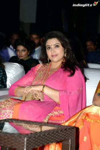meena281115_028.jpg