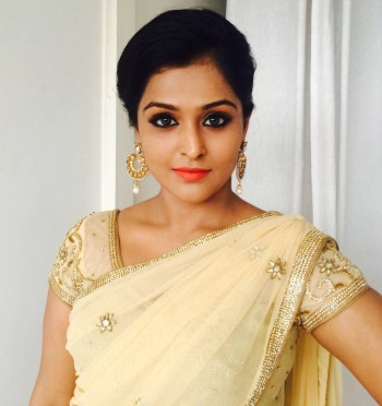 ramya-nambeesan-actress-in-saree-photos-and-homely-look-images-3.jpg