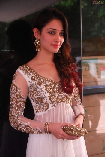 tamanna-rachcha-muhurat-high-resolution1.jpg
