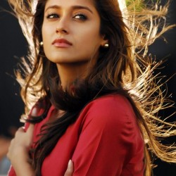 download-wallpapers-of-ileana-d-cruz-from-main-tera-hero-6883jpeg