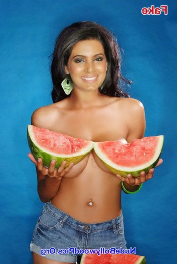 Geeta Basra boobs porn 1