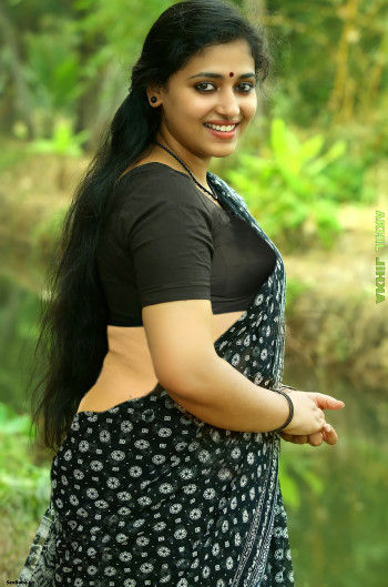 Anu sithara nude hot boobs in sexy saree xxx