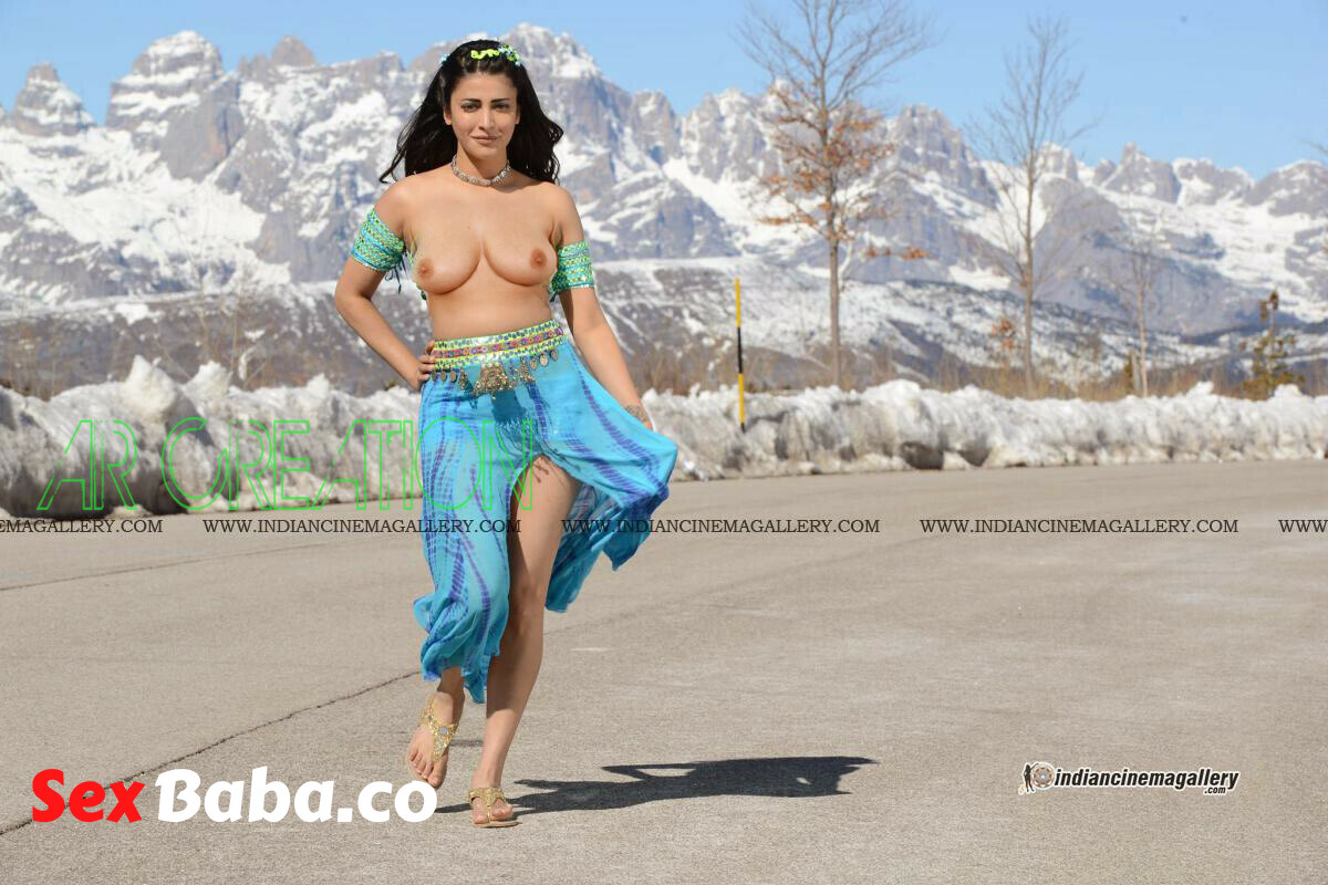 Shruthi Hassan in Katamarayudu movie 28829632copy - Imgfy