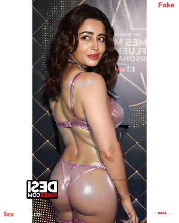 Neha-Pendse-Nude-14.jpg