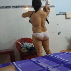 Ass-show-of-slutty-aunties-and-girls-21