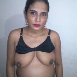 big-ass-tits-aunty-nude-pic-hd-desi-mature-xxx-19