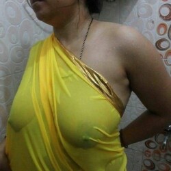 big-ass-tits-aunty-nude-pic-hd-desi-mature-xxx-34