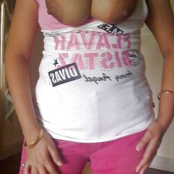 desi-big-boobs-xxx-pic-hd-hot-women-huge-tits-porn-29