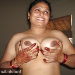 hot-mature-desi-aunty-nude-images-tits-ass-pics-10