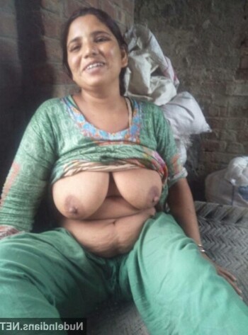 hot-dehati-aunty-nude-big-boobs-ass-pussy-porn-pics-32.jpg