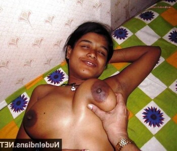 desi beautiful girls nude photos 26
