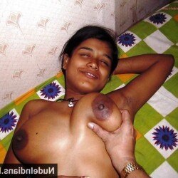 desi-beautiful-girls-nude-photos-26