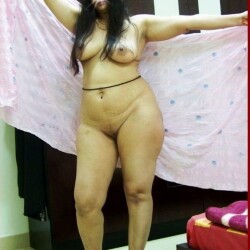 mature-indian-nude-aunty-images-16