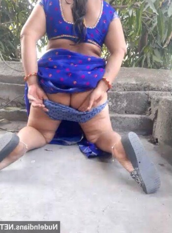 nangi-chachi-420-chuche-gand-pics-54.jpg