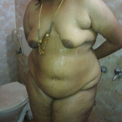 nude-bbw-malayalam-aunty-sex-photos-13
