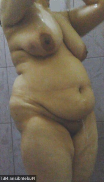 nude-desi-aunty-without-dress-photos-1.jpg