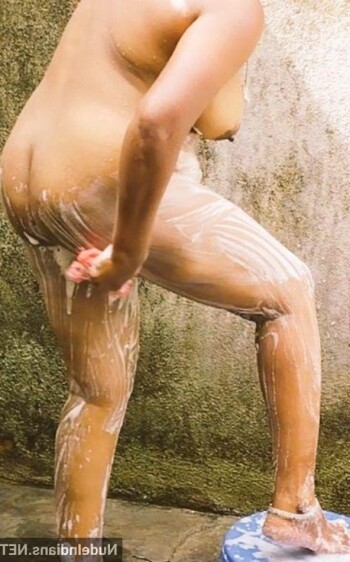 nude indian housewife photos 19