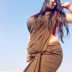 chudasi-nangi-bhabhi-gand-photos-42