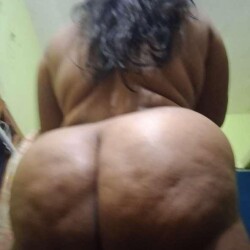 xnxx-indian-aunty-sex-pics-42