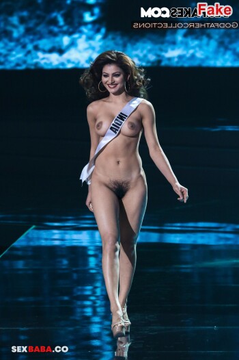 Urvashi_Rautelas_iconic_nude_ramp_walk_that_made_her_win_miss_India_title.jpg