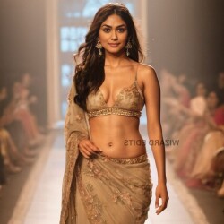 Mrunal_Thakur_non_nude-2