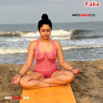 Poonam_Bajwa_9_x.jpg