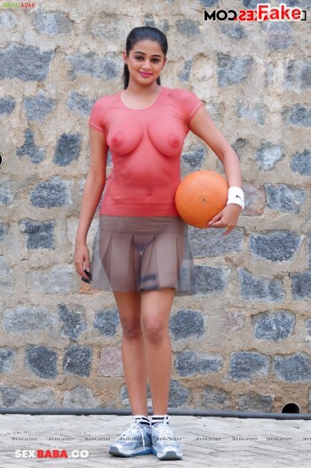 Priyamani_7_x.jpg