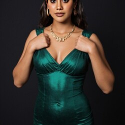 Janhvi_Kapoor_x