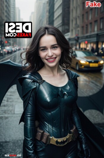 Emilia_Clarke_cosplay_edits_2_x.jpg