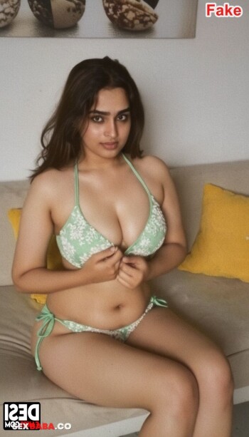 Ayesha_khan_1_xx-1.jpg