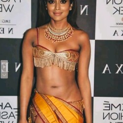 Shriya_Saran_TODAY_ITS_YOUR_DAY_____MAKE_IT_UNF____-2