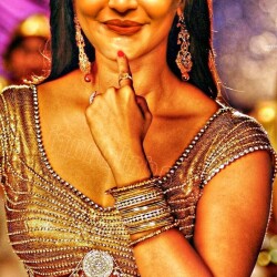 Kajal_Aggarwal_Hot_Navel_Unseen_1_x