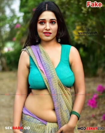 South_Actress_Random_Unseen_Navel_Stills_x.jpg