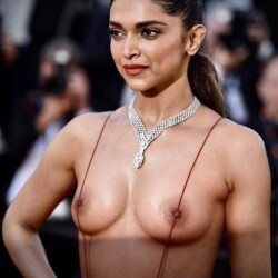 Deepika_Padukone_x