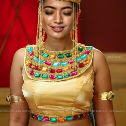 Rashmika_Mandanna_as_Egyptian_Queen_showing_her_Navel_1_x-2