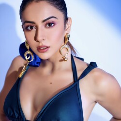 RAKUL_1