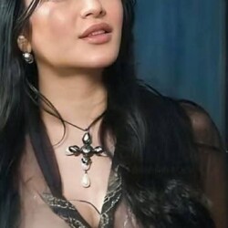Shruti_Hassan_25