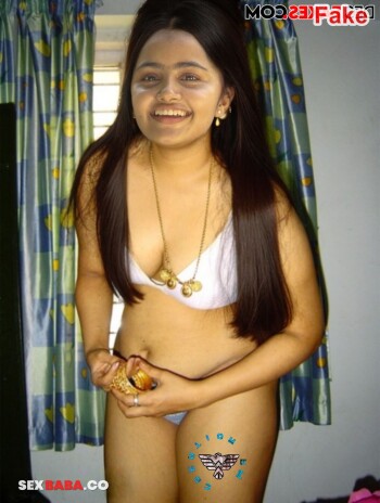 Anupama parmeshwaran new leaked pic