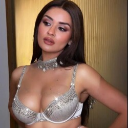 Avneet_kaur_3__1