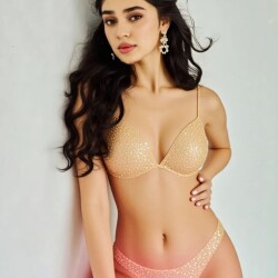 Krithi-Shetty-2